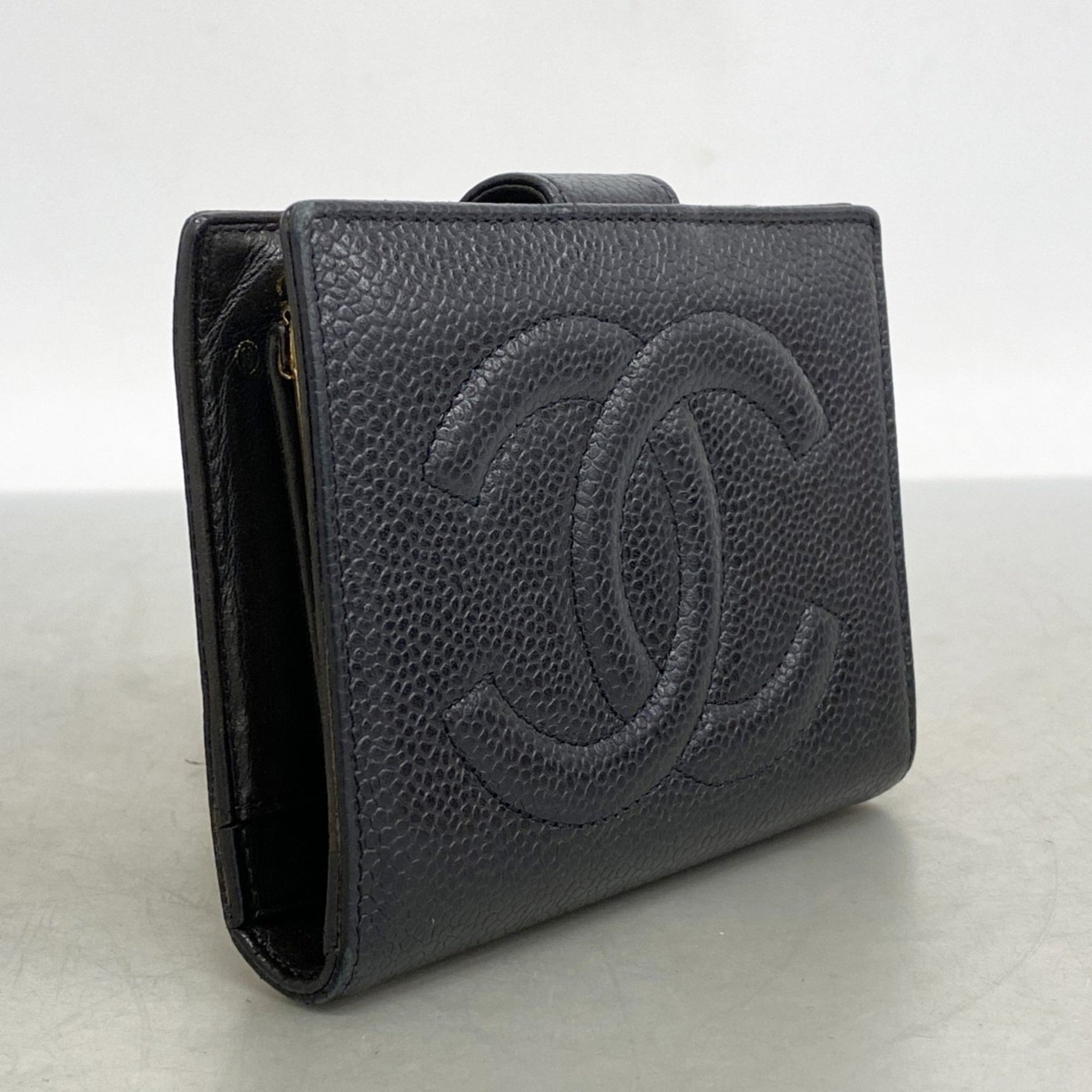 Chanel caviar leather wallet