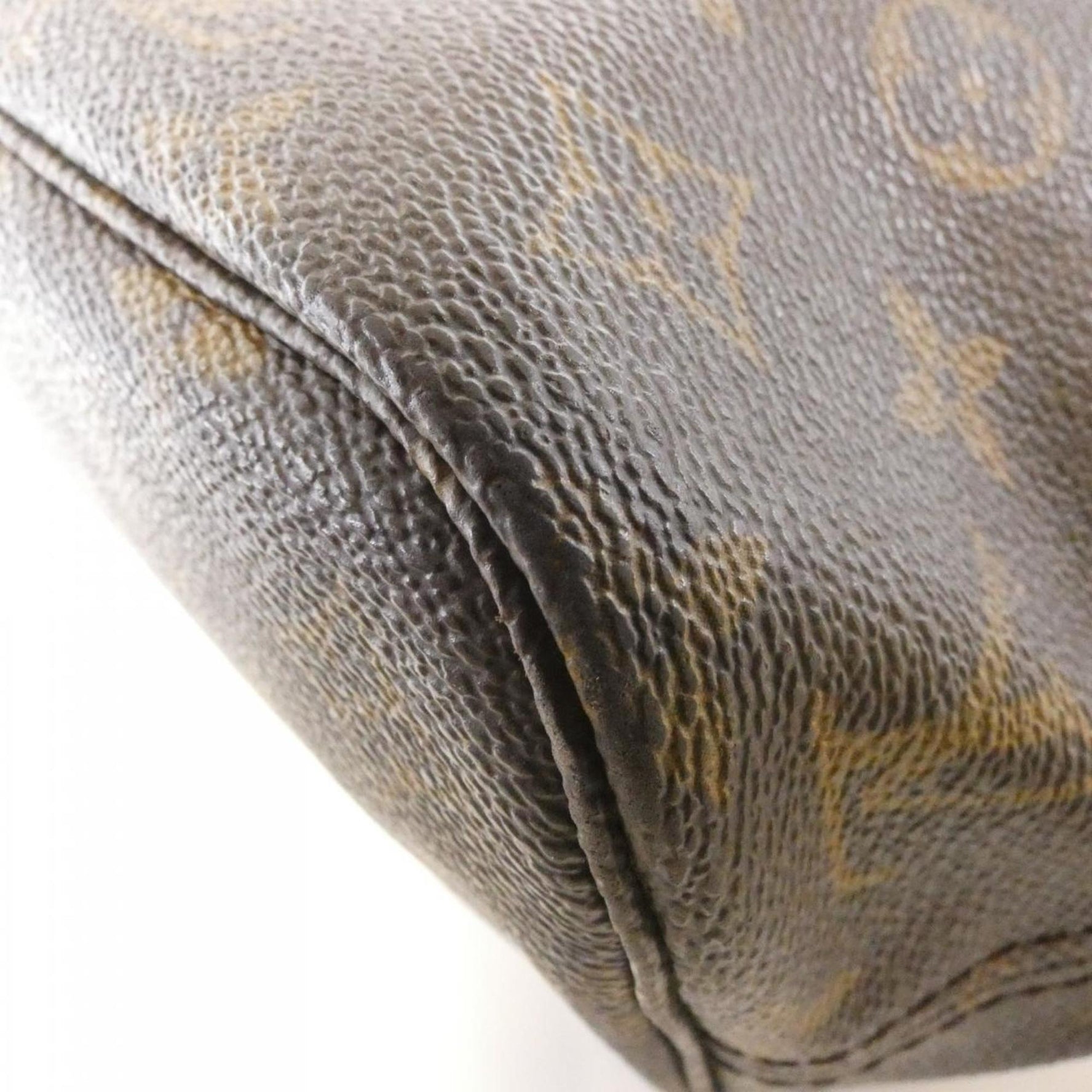 Louis Vuitton Monogram Neverfull PM Handbag