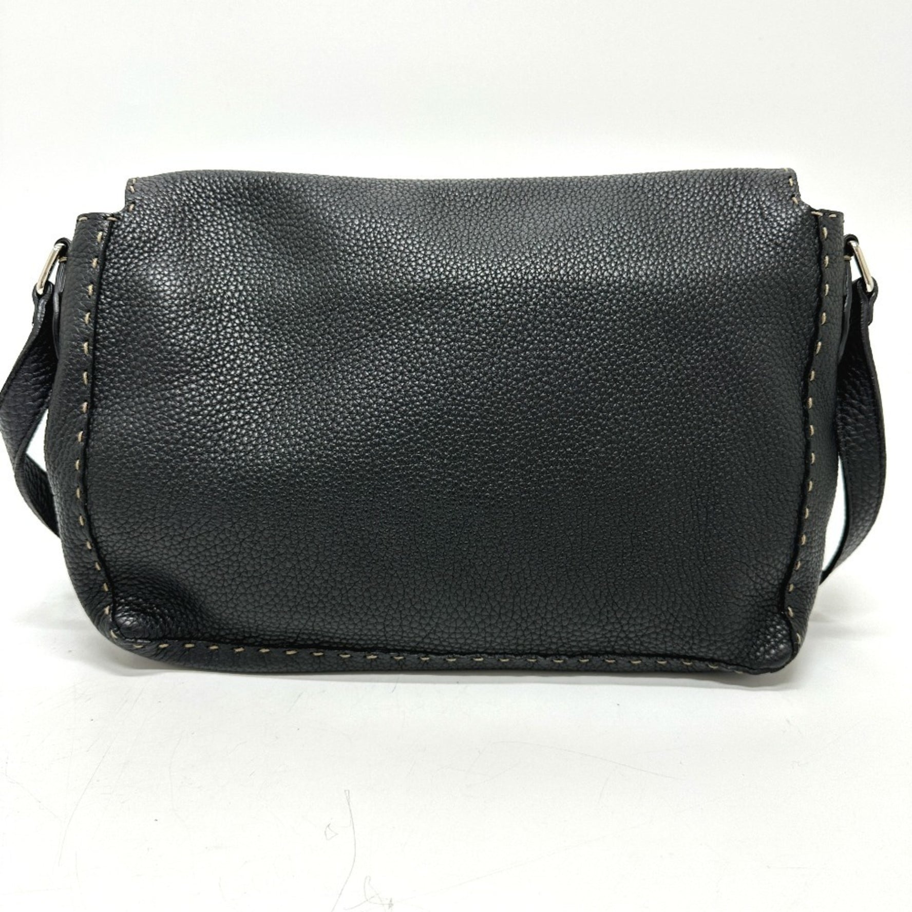 FENDI Selleria Crossbody Bag/Shoulder Bag in Leather, Unisex