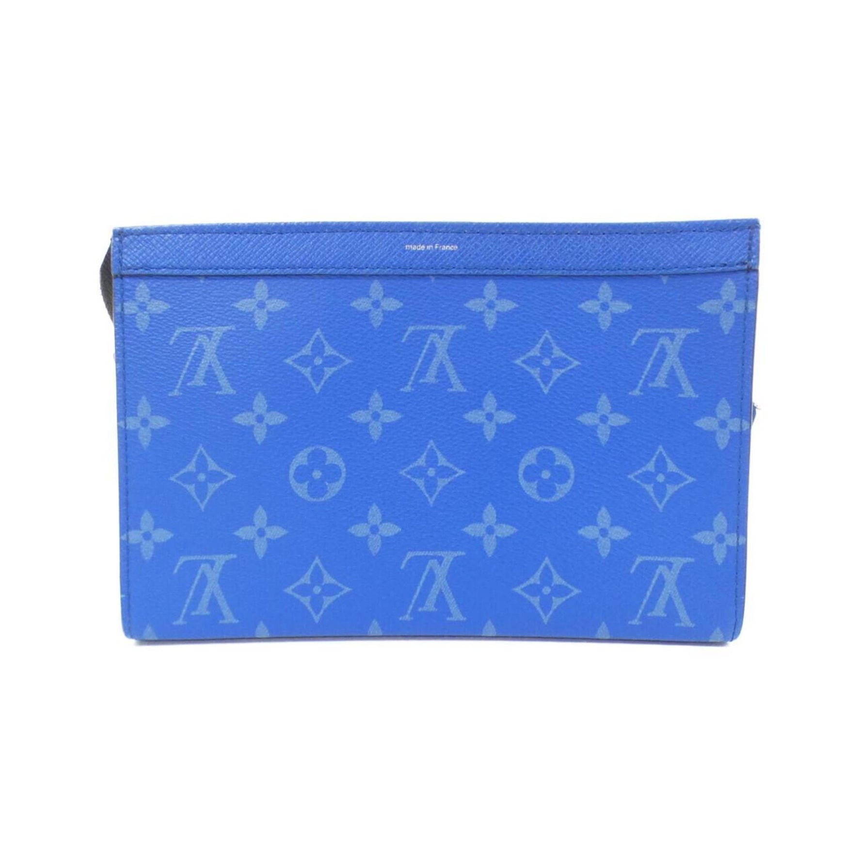 Louis Vuitton Taiga Llama Gaston Wearable Wallet Shoulder Bag