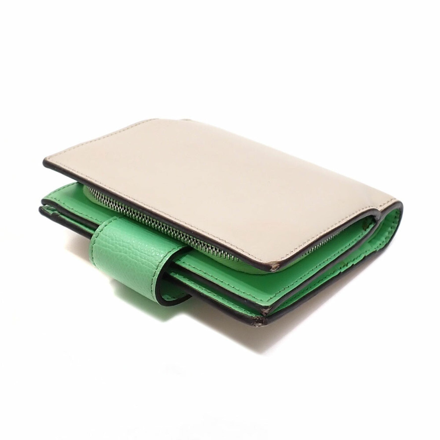 Fendi Women's Bifold Wallet in Beige and Green Leather, 8M386