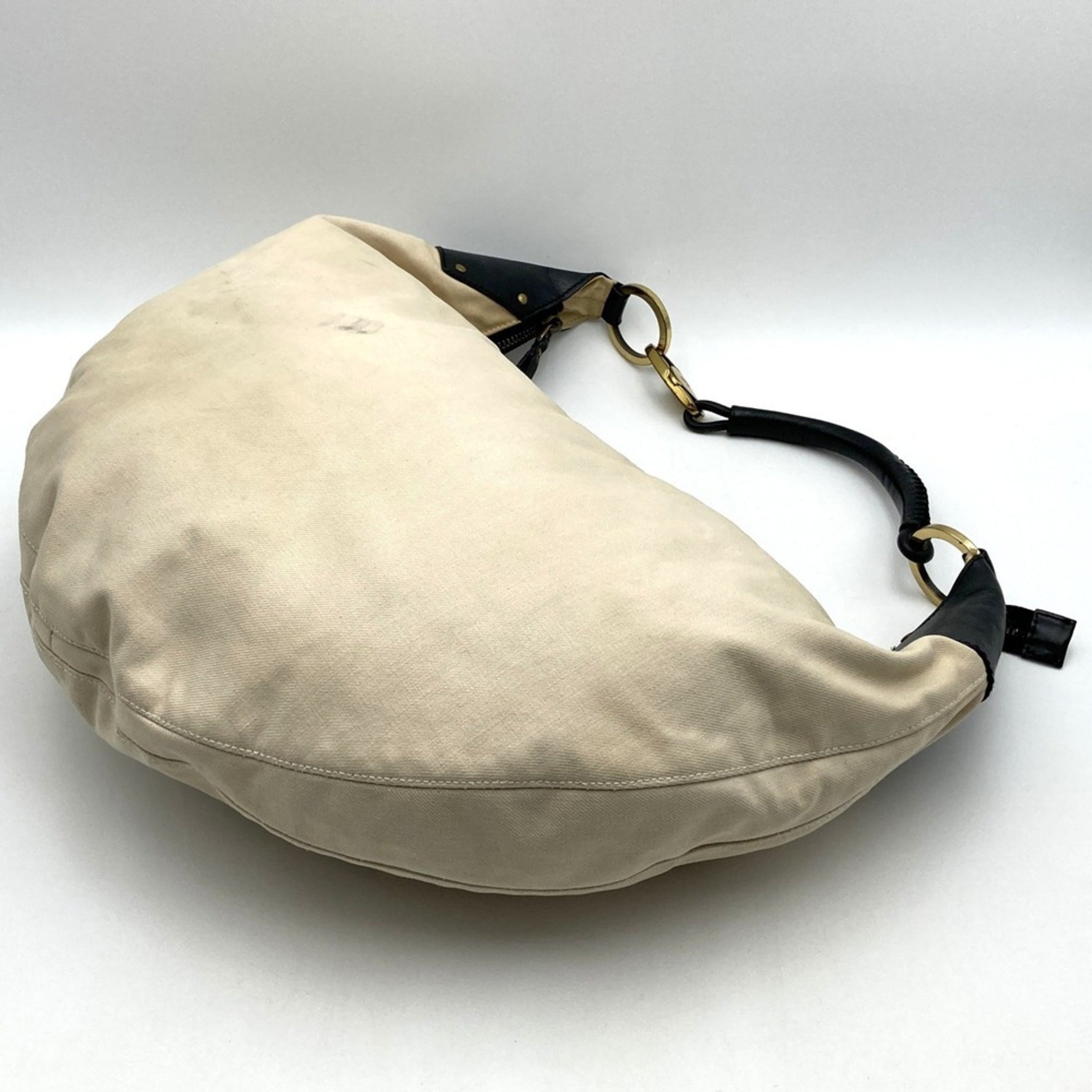 GUCCI Shoulder Bag/Handbag in Beige/Black Canvas and Leather