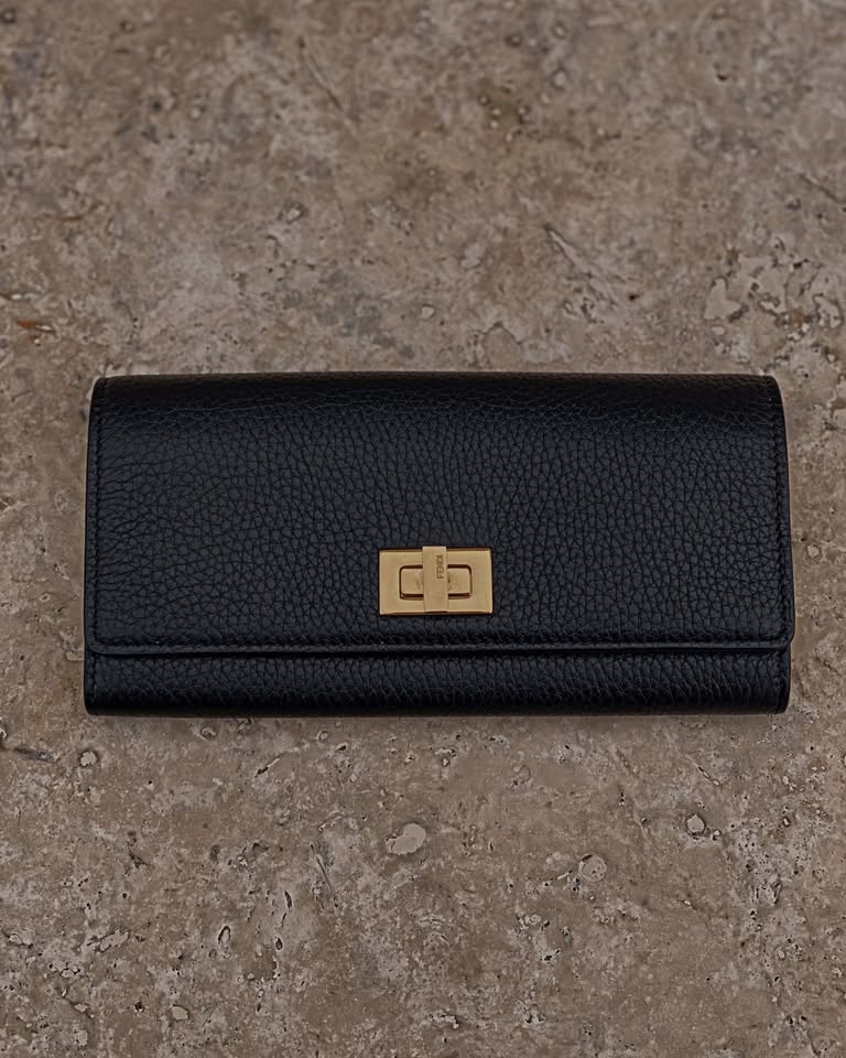 Fendi Peekaboo wallet