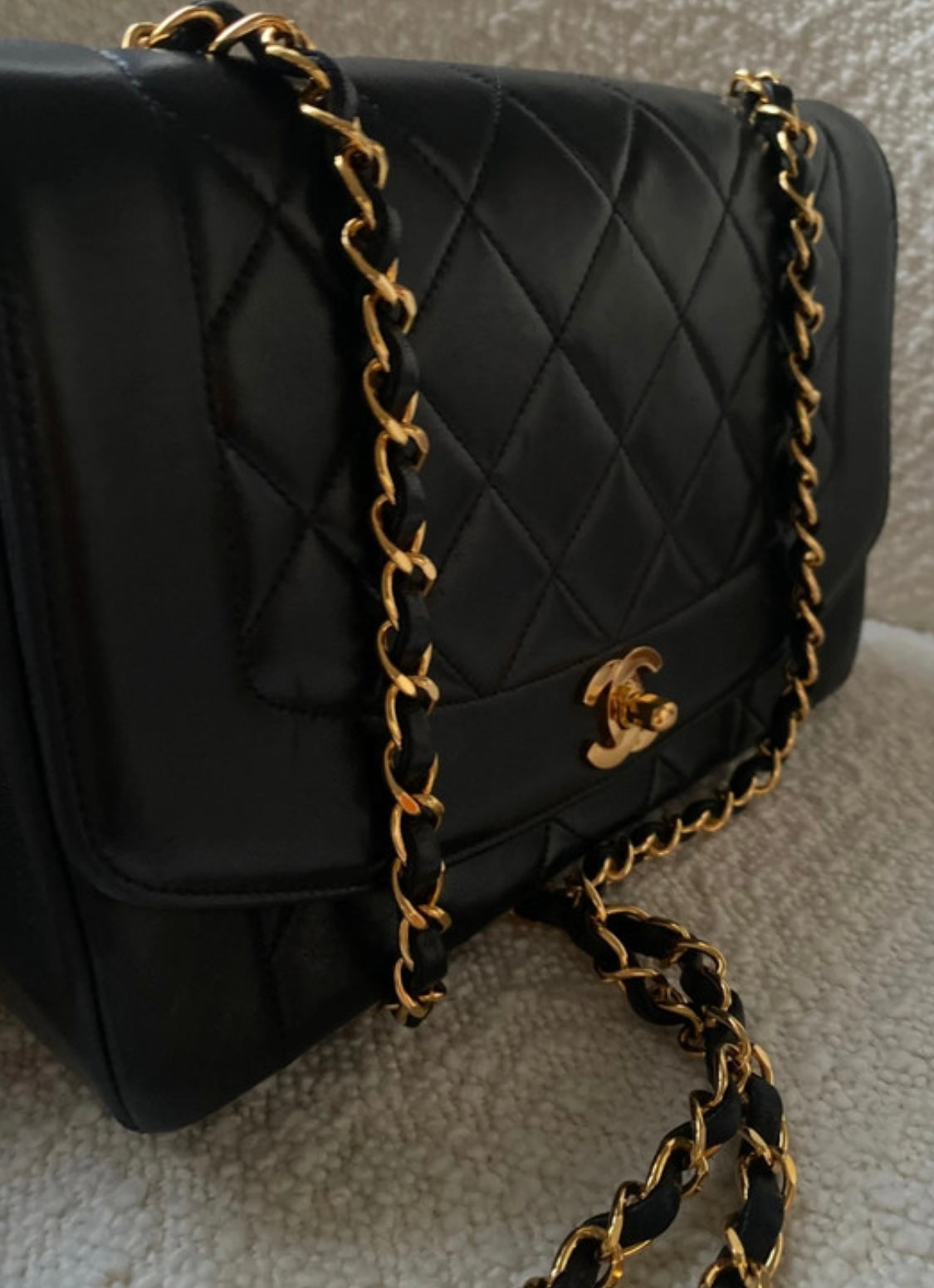 Chanel Diana shoulder bag